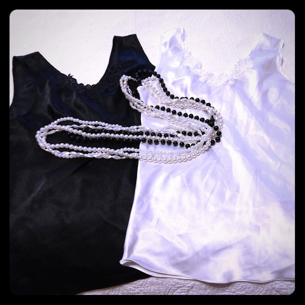 2 camisoles